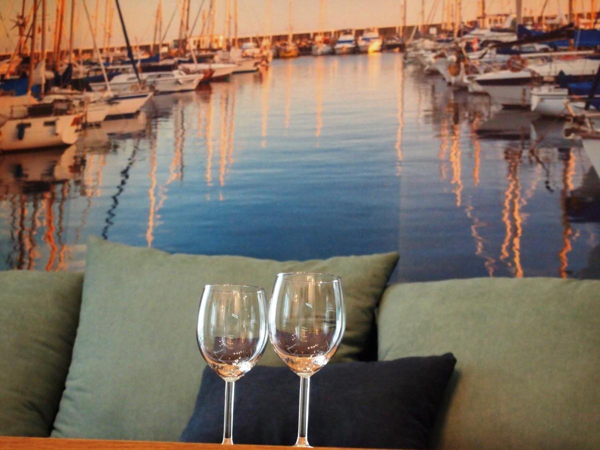 Apartament Yacht Park Marina غدينيا المظهر الخارجي الصورة