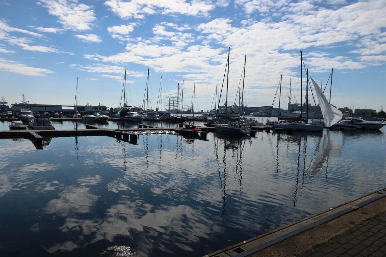 Apartament Yacht Park Marina غدينيا المظهر الخارجي الصورة